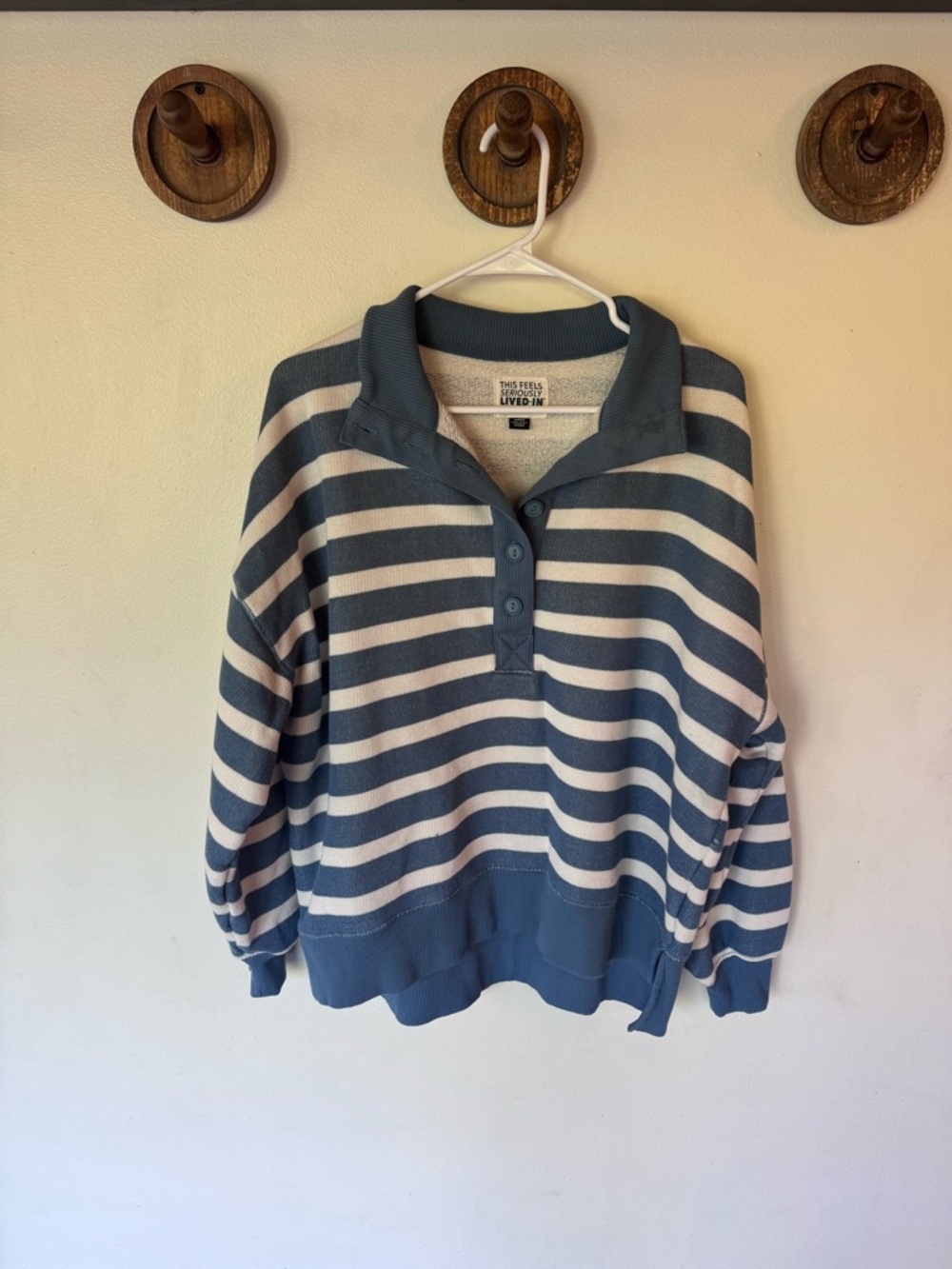 American Eagle Outfitters Blue and White Striped Pullover Hoodie